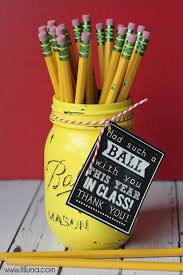 Can you guess what topped a visa or american express gift card is a good option when you don't know what else to buy. 20 End Of Year Teacher Gifts That They Ll Use And Love Making Lemonade