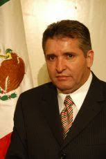 El Regidor Salvador Caro Vs Emilio González y Jorge Arana