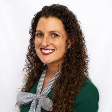 Katie Behr's Instagram, Twitter & Facebook