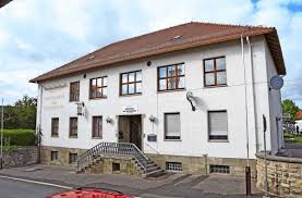 Die kleinste wohnung hat eine wohnfläche von 45 m², die größte 104 m². Kaufvertrag Ist Unterschrieben Im Kulturhaus Der Eisenbahner Entstehen Wohnungen Meiningen Insudthuringen