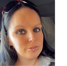 Who can do weed whacking in Gunton Manitoba?