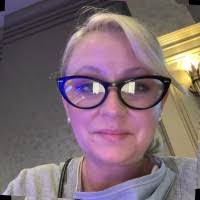 Jen Ackerman's Instagram, Twitter & Facebook