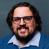 Elliot Warden's Instagram, Twitter & Facebook