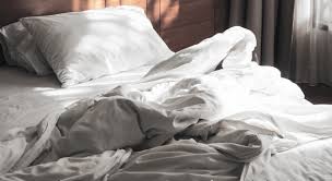 Raumwunder 7 geniale mobel fur leute die wenig platz haben stern de. Sommerdecke Welche Passt Am Besten Zu Mir Bett1 De