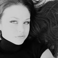 Jennifer Hoffmeyer's Instagram, Twitter & Facebook