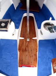 Astus 22 Les Couchages Nautical Trek