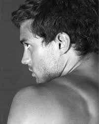 Hecho divertido ❤️ Jamie: "Me veía muy joven para mi edad, así que incluso  cuando tenía 16 años y tratando de entrar en los bares, me veía de unos  siete. Pensé que