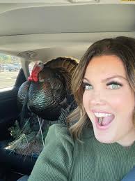 Look who I picked up today!! My first and probably only full-body turkey  mount 🙌🏻