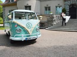 Volkswagen (vw) is an automobile manufacturer based in germany, and is the original as well as the largest brand by sales volume within the volkswagen group (volkswagen, audi, bentley, bugatti, lamborghini, porsche. Ihr T1 Bus Samba Oder Vw Kafer 1300 Zur Hochzeit