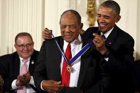President obama presented the medal of freedom on wednesday to, from left, the historian joseph it was mr. Obama S Final Round Of Presidential Medal Of Freedom Recipients Reads Like A Fun Celebrity Dinner Party Pbs Newshour