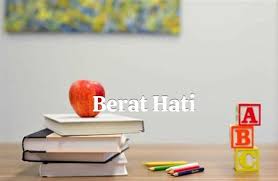 Bu weni dengan tangan terbuka menampung para korban kebakaran di rumahnya. Download Contoh Kalimat Ungkapan Berat Sebelah