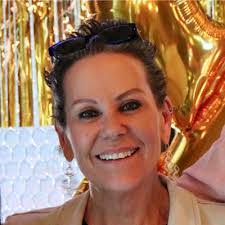 Wanda Wylie's Instagram, Twitter & Facebook