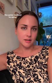 Trying TikTok's “Peter Method” Dating Advice To Talk To Strangers