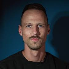 Bobby Barbour's Instagram, Twitter & Facebook