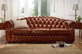 The oxford turns the chesterfield styling up a notch or two and its easy to see why. Oxford Chesterfield English Chesterfields