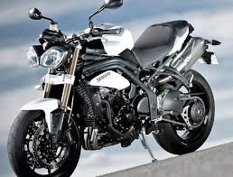 The oval muffler, designed and intended to support modern superbikes striving to achieve the best performance, is available in titanium. Triumph Speed Triple 2011 Motorcyclespecifications Com