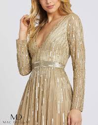 Creating collections since 1985 that blend edgy modernism & classic sophistication. 4977d Mac Duggal Evening Dress