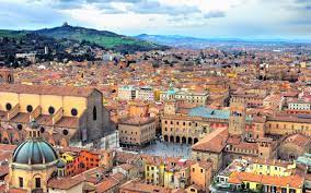 Chop up bologna for a savory spread, layer it into a hearty casserole casserole, or even pickle it! 5 Ways To Find An Apartment At Bologna Erasmus Blog Bologna Italy