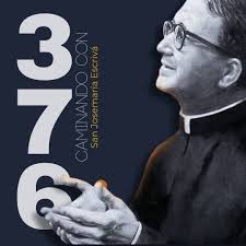 CAMINO* “Disipación. ﻿—﻿Dejas que se abreven tus sentidos y potencias en  cualquier charca. ﻿—﻿Así andas tú luego: sin fijeza, esparcida la atención,  dormida la voluntad y despierta la concupiscencia. ﻿—﻿Vuelve con seriedad