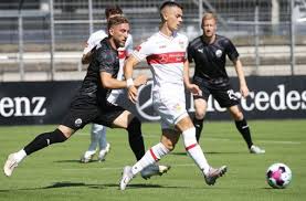 Maybe you would like to learn more about one of these? Unterhaltsamer Blick Ins Archiv Legendare Mannschaftsfotos Des Vfb Stuttgart Vfb Stuttgart Stuttgarter Zeitung
