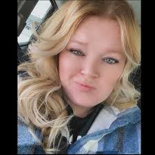 Randi Warner's Instagram, Twitter & Facebook