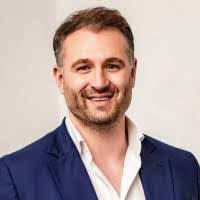 Aaron Mennerich's Instagram, Twitter & Facebook