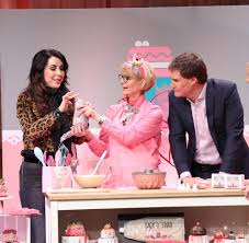 Die beiden männer lernten sich bei der bundeswehr kennen und ahnten noch nicht, dass sie einmal ein frauenproblem lösen würden. Hohle Der Lowen Pinky Grillennudeln Backmischungen Im Test Welt