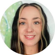 Allie Lunsford's Instagram, Twitter & Facebook