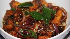 ▶ kemudian, gaulkan ayam dengan garam dan kunyit. Ayam Kam Heong Dah Viral