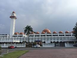 88 jalan sultan idris shah, ipoh, 30300 malaysia. Many Domed Mosque Reviews Photos Masjid Sultan Idris Shah Ke Ii Ipoh Tripadvisor