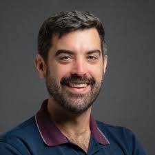 Diana Brey's Instagram, Twitter & Facebook