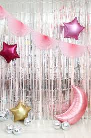 Parties based on color schemes allow for you to mix and match decorations, food, and drinks, as long as they follow. 20 Best New Year S Eve Party Ideas Nye Party Food Fun Decorations