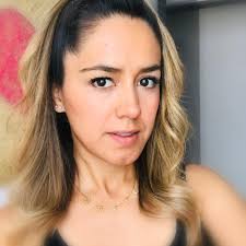 Mayte Avalos, Asesora Inmobiliaria