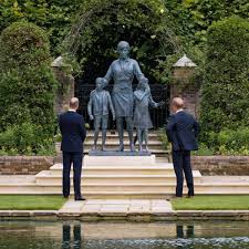 The princess diana statue has been four years in the making but kensington palace have finally announced its unveiling and where the public can go to see it. Jjabse7af Oftm