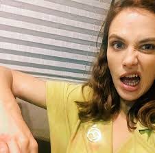 Jessica Brown Findlay France