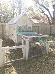 Take a tour of this coop and get cleaning tips. Pin On Chicken Coops