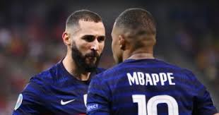 Benzema's outstanding form with madrid benzema and mbappe have enjoyed the best season of their careers, with the mobile benzema scoring 30 goals and linking play superbly with his touch. Mbappe And Benzema In Attack Real Madrid Formed For The New Season Jnews