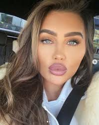 Lauren goodger shows off growing baby bump as she counts down to giving birth. Pregnant Lauren Goodger Gutted Her Dad Won T Be Around For Her Baby Over Family Rift Aktuelle Boulevard Nachrichten Und Fotogalerien Zu Stars Sternchen