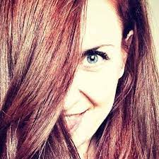 Spjatá byla především s působením v činoherním. Klara Diviskova Yoga Photos Facebook