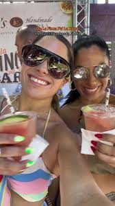 Gracias a la familia de Tito's Handmade Vodka por invitarnos a este evento.  Lo pasamos espectacular conociendo de Frutos del Guacabo en Manatí.  🙌🏻👏🏻👌🏻 #titoshandcraftedvodka #titosvodka ...