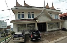 Search and compare bukit tinggi hotels from hundreds of travel sites and save. Daftar Hotel Dan Penginapan Murah Di Bukittinggi