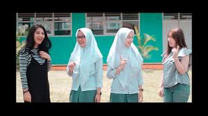 Posted 3 months ago3 months ago. Kisah Kasih Di Sekolah Cover Penggambar