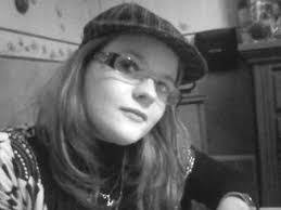 Laurie Simon's Instagram, Twitter & Facebook