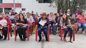 Abarrotan mujeres en Saltillo la delegación del Bienestar, por inicio de  registro para pensión de 60 a 64 años