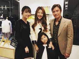 Her net worth is not available till the date but her husband owns a net worth of $20 million. Netizen Buzz Lee Byung Hun And Lee Min Jung Stop For A Cute Couple Photo With Lee Yoon Mi