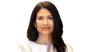 Colleen Calvey's Instagram, Twitter & Facebook