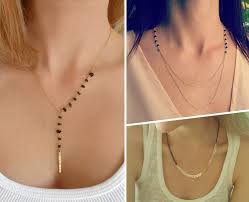 The 22k gold mangalsutra in the collection are in daintiest designs and symbolise eternal love, faith, and respect that a married couple shares. Latest Mangalsutra Designs In Gold And Diamond In Hindi