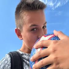 Aaron Canepa's Beachside High School Bio