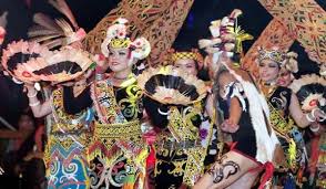 Ucapan hari gawai dalam bahasa iban. Masyarakat Dayak Sambut Gawai Dengan Harapan Gayu Guru Gerai Nyamai Pak Din