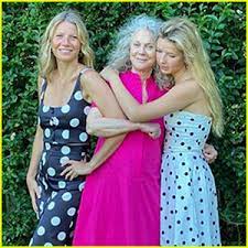  Blythe Danner Photos News And Videos Just Jared